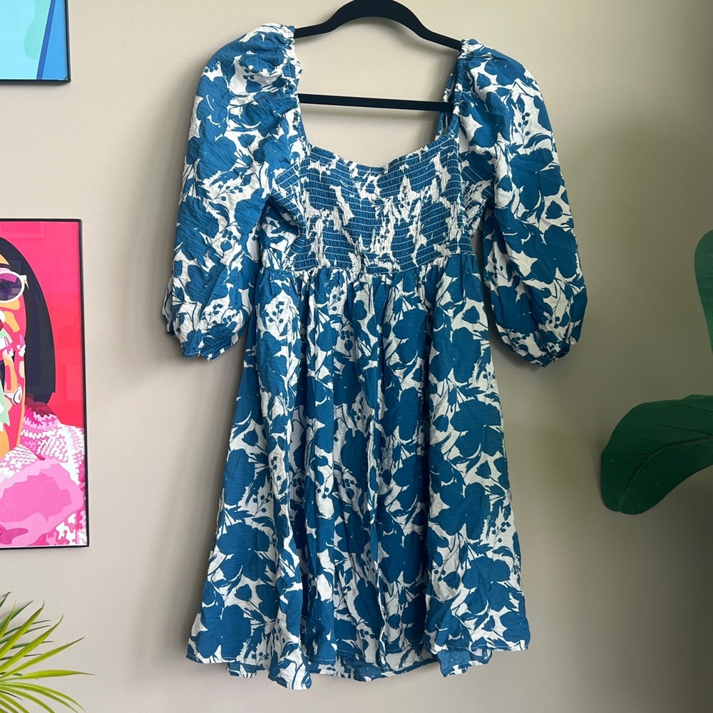 A.U.W Blue & White Floral Mini Dress Puff Sleeve Smocked Back Size L
